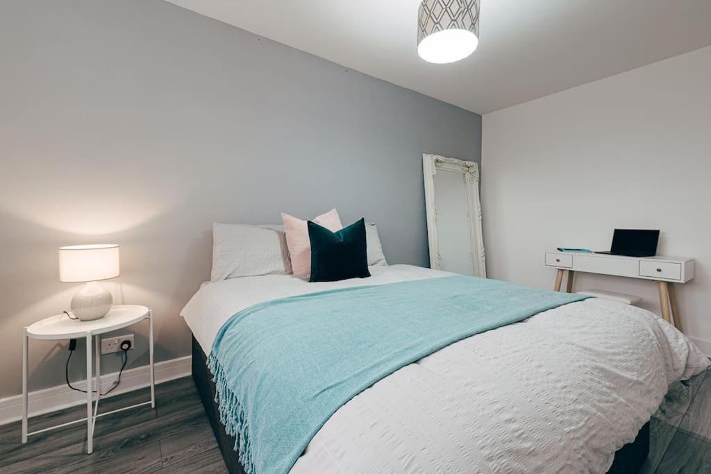 Park & Relax In 1bd * Liverpool